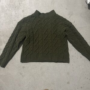 Elegant Forest Green Cable Knit Turtleneck Sweater